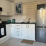 Beautiful Beachhouse Apartment In Blouberg