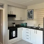 Beautiful Beachhouse Apartment In Blouberg