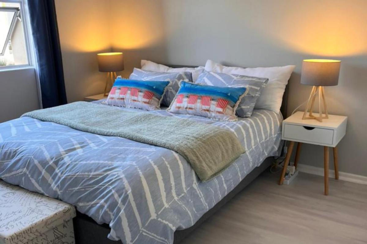 Beautiful Beachhouse In Blouberg Apartment Cape Town